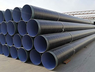 3PE防腐鋼管母材包括無(wú)縫鋼管，螺旋鋼管和直縫鋼管。執(zhí)行標(biāo)準(zhǔn):GB/T23257-2009《埋地鋼質(zhì)管道聚乙烯防腐層技術(shù)標(biāo)準(zhǔn)》SY/T0413-2002《埋地鋼制管道聚乙烯防腐層技術(shù)標(biāo)準(zhǔn)》3PE防腐鋼